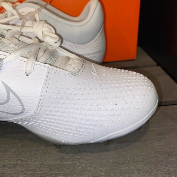 Nike Hyperdiamond 4 Pro Women's Softball Spikes. NWOB Sz 9 - Picture 3 of 6